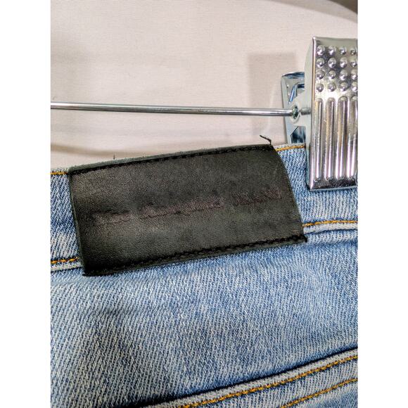 The Kooples Jeans Men’s Fitted Distressed Light Wash Denim Size 30 - Picture 6 of 9